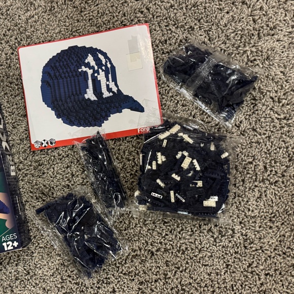 NIB Yankees Mini Block building Set - Picture 3 of 3